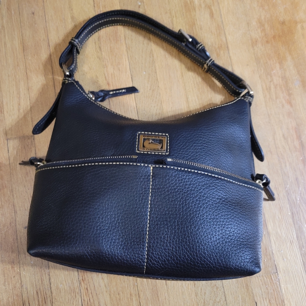 GORGEOUS BLACK PEBBLED LEATHER DOONEY & BOURKE- MUST SEE